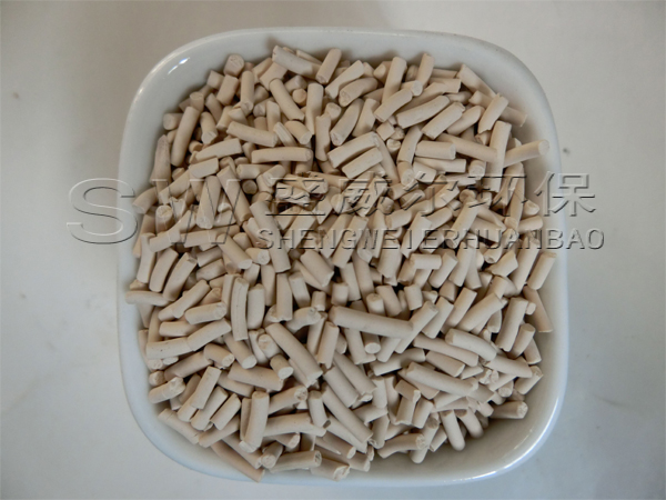  ���L���ӺYʹ�É����ăɂ�����